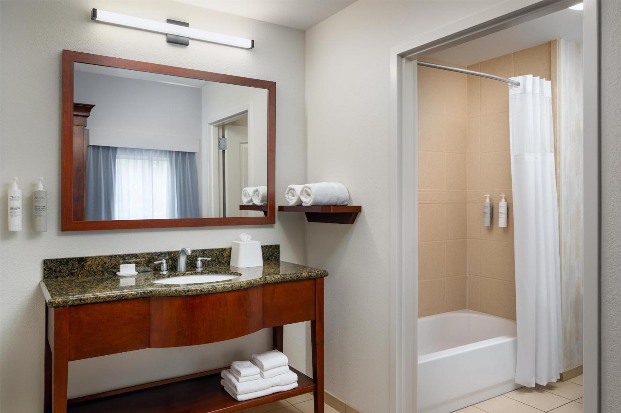 Hampton & Knoxville-turkey Creek Farragut 3*